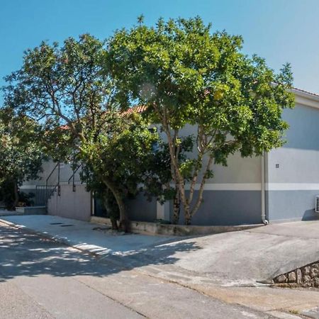 Apartman Ilonka Apartman Novi Vinodolski Kültér fotó